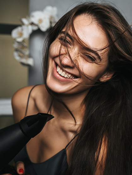 blow-drying-beauty-on-teh-go